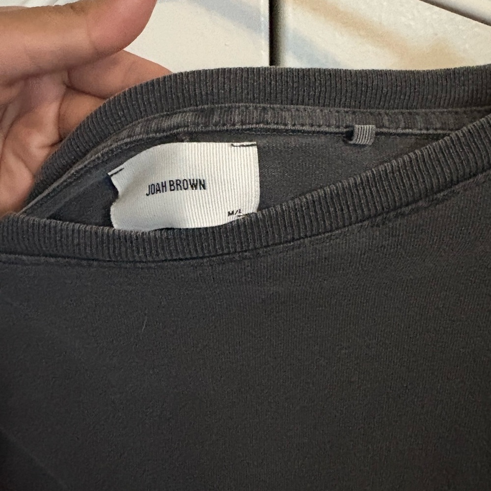 Joah Brown Charcoal Cropped Sweatshirt - Picture 3 of 5